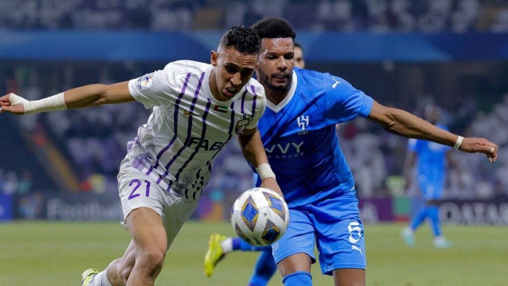 العين الهلال